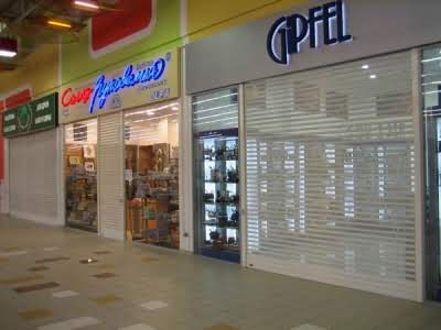 Рольставни на витрину